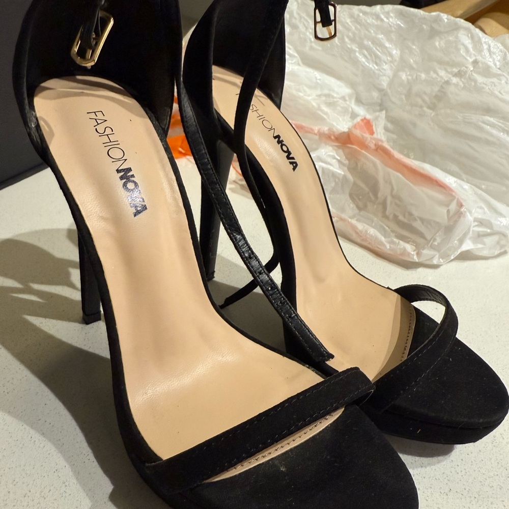 Fashion Nova Elegant Black Heels